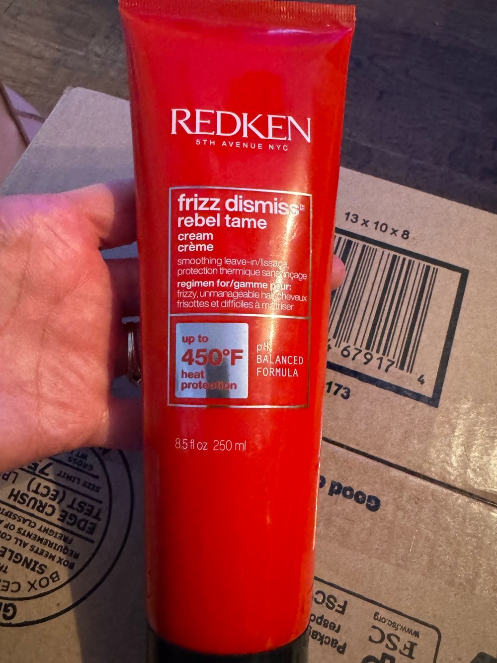 REDKEN Frizz Dismiss Rebel Tame Smoothing Leave-In Cream NEW